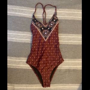 Cupshe Maroon Lace-up One Piece Swimsuit